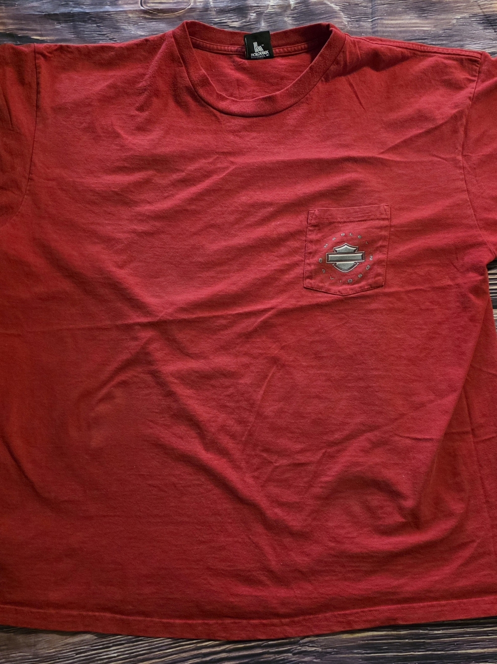 ViNtAGE 90s/ Y2k Harley-Davidson Red Short Sleeve Pocket Tee with Logo Emblem